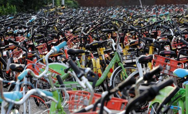 全国共享单车摆放最乱的一座城市