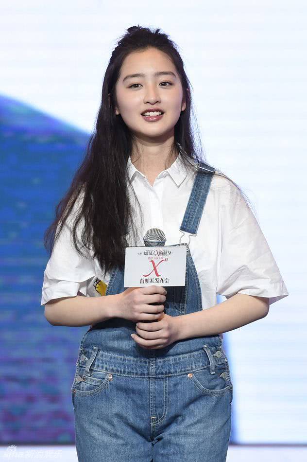 曾出演王俊凯绯闻女友,却因年龄受到争议|邓恩熙|王俊凯|tfboys_新浪