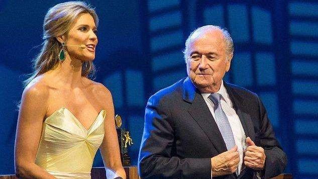 2018俄罗斯世界杯今晚23点不见不散。美女主