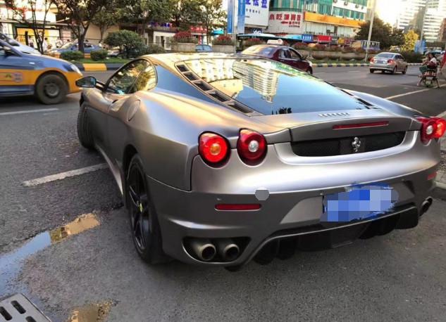 法拉利boxster,保时捷boxster 小伙用保时捷718的钱入手二手法拉利,一个月后直言:赶快换车!