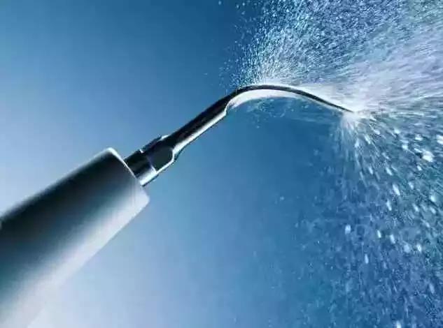 牙缝里黄黄臭臭的东西, 是食物? 错! 那是细菌群