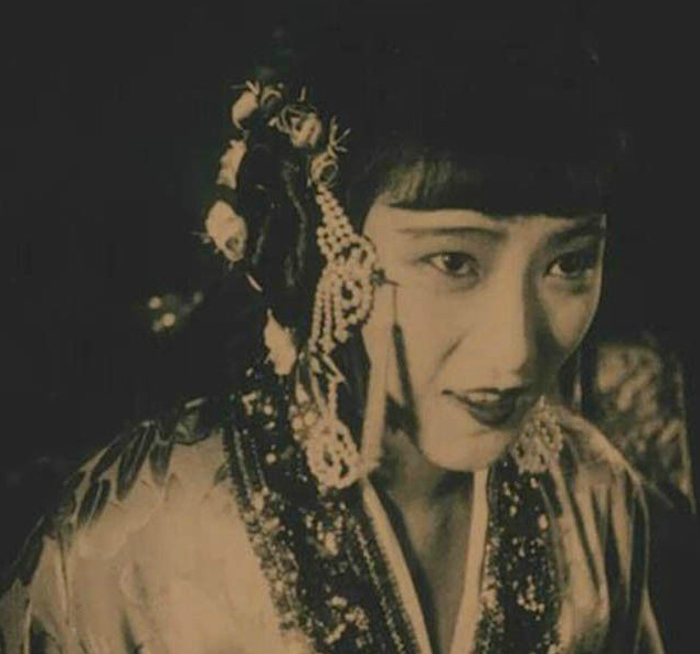 殷明珠,被称为"ff"小姐,开启了中国电影由女性担任女主角的历史,被誉