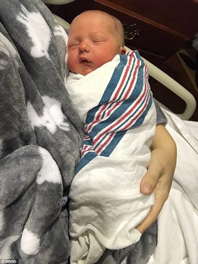 女大学生腹痛求医 被诊断已怀孕42周马上生产