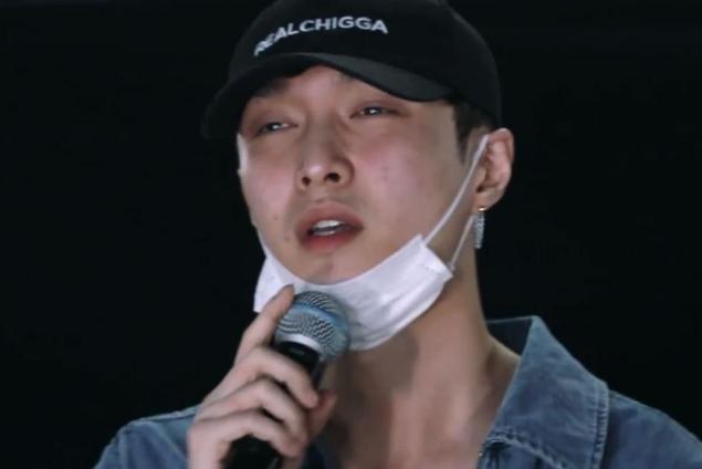 《偶像练习生》张艺兴素颜出镜，脸上斑点和痘痘引起了大家注意!