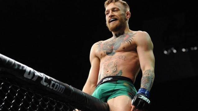 嘴炮-康纳麦格雷戈,羽量级格斗巨星,那走路的姿