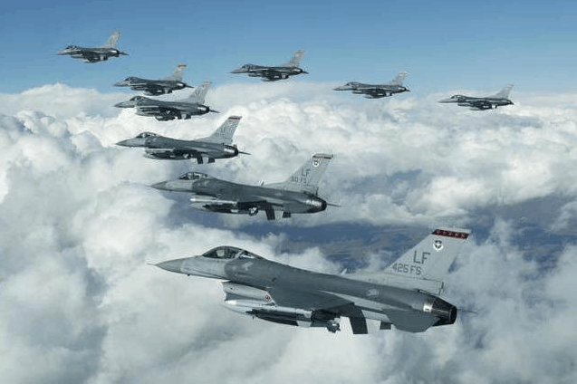 我国歼10性价比那么高, 巴基斯坦为何还是喜欢