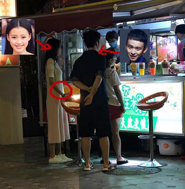 董子健带老婆深夜干这事，招键盘侠喷了!