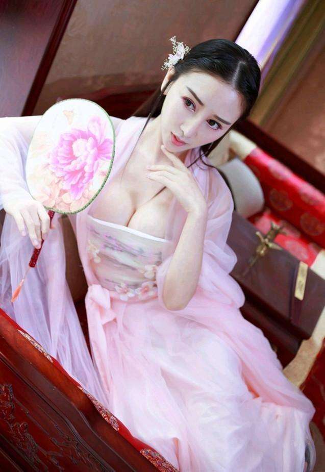 古装性感内衣_贾青古装性感内衣诱惑