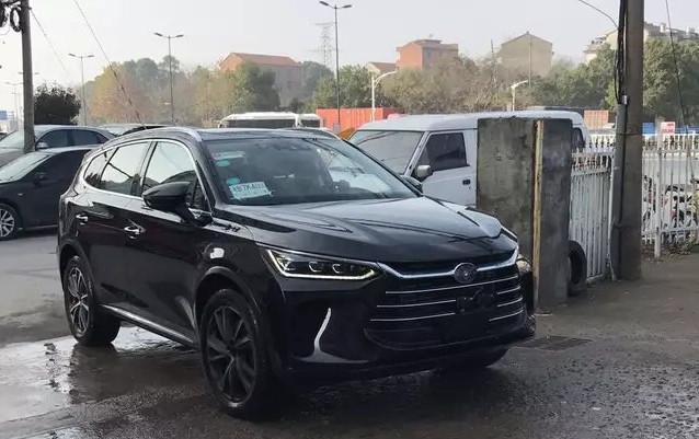 比亚迪唐二代真车终于到店，网友：这是目前颜值最高的国产SUV