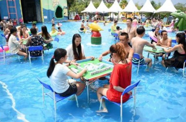 麻将起源于江浙，为啥四川人却特别爱打麻将?