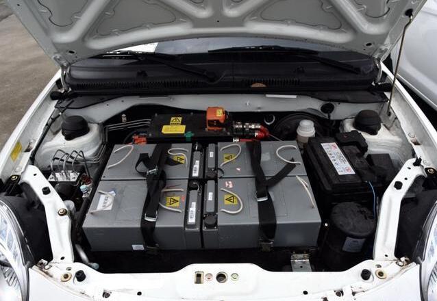 5万买这款电动车,换个标就是宝马mini,会是你的菜吗?