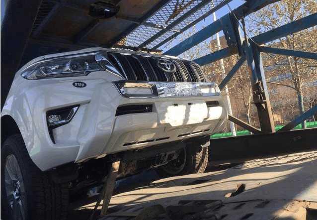 2018款丰田霸道2700 天津港预定2万优惠