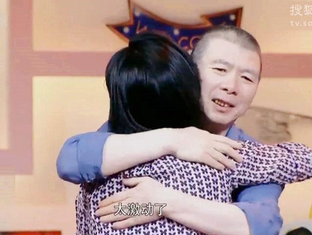 53歲劉嘉玲開(kāi)同學(xué)會(huì)，才發(fā)現(xiàn)明星跟路人的區(qū)別太大了