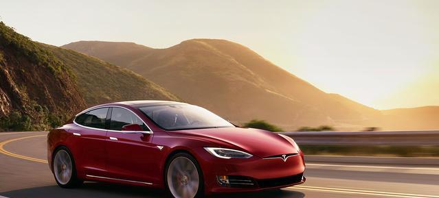 纯电动汽车要代替燃油车？现实很残酷，特斯拉因为污染严重被重罚