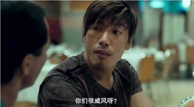 永远的乌鸦哥, 如今53岁成和蔼大叔, 曾与香港7位影帝的恩怨情仇