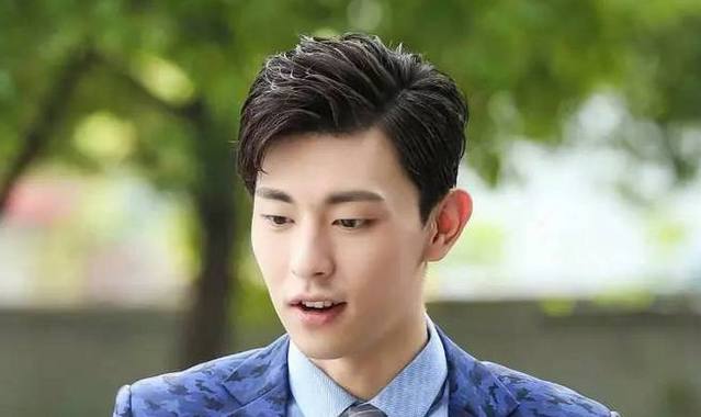 邓伦上哪个台的春晚