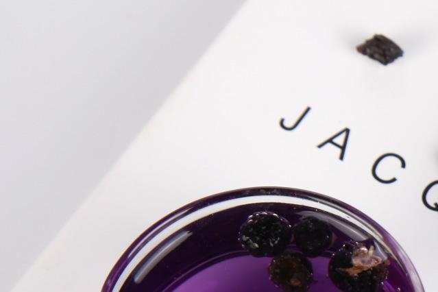 野生黑枸杞泡水后什么颜色及禁忌