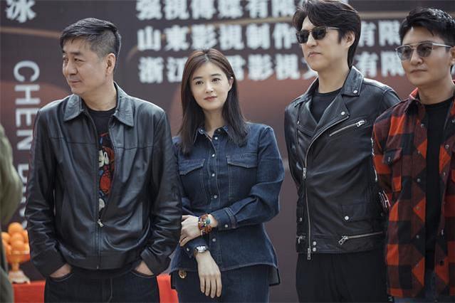 靳东新剧开拍搭档蒋欣身价曝光：父亲是企业家，座驾都高于百万！