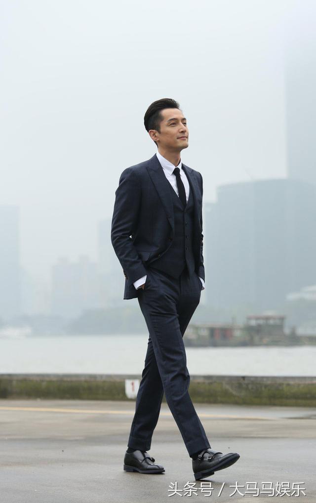 艺人里身高最高的8位男星，吴亦凡上榜，高以翔是娱乐圈最高的？