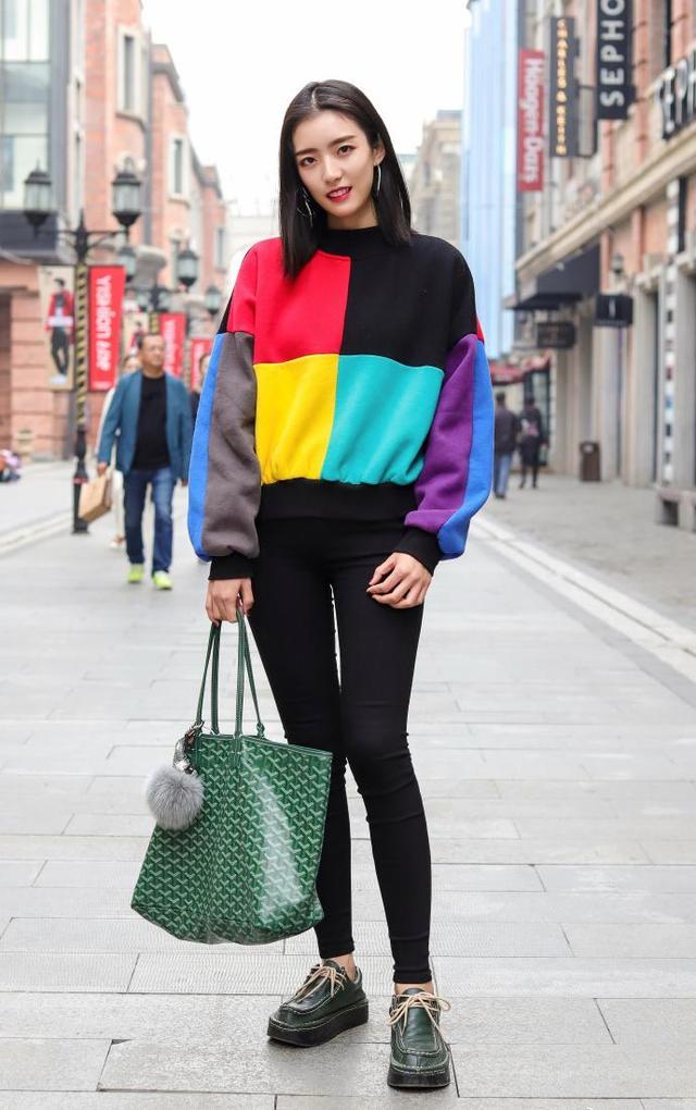 成都街拍: 已经有了春天的气息