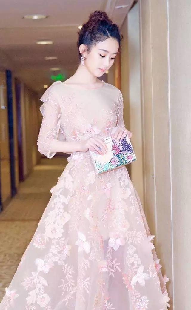 赵丽颖穿对过多少礼服?特别最后那套礼服