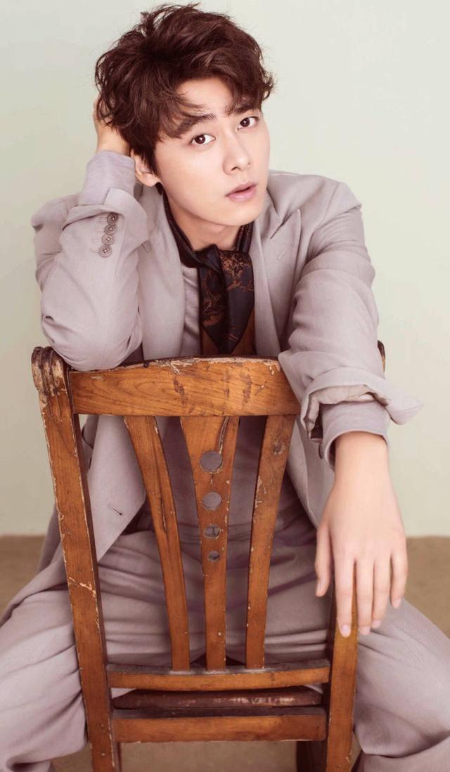 一组长睫毛李易峰的高清无水印壁纸,李易峰老