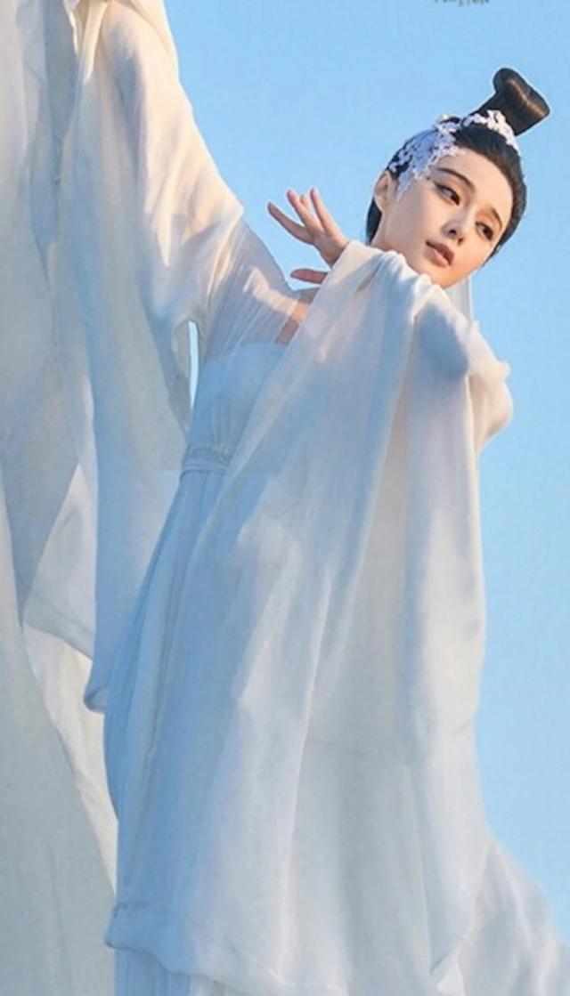 15位当红女星的绝美白衣古装造型,郑爽杨幂赵丽颖,你最爱谁?