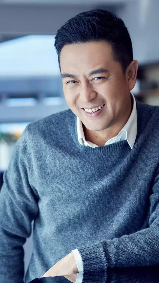 王晓晨获奖感言说感谢他,47岁的张嘉译掀起了全民模仿风潮