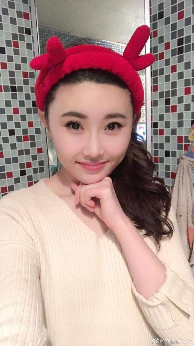 跳槽的四大女主播,阿冷不是最好的,她已经踏足