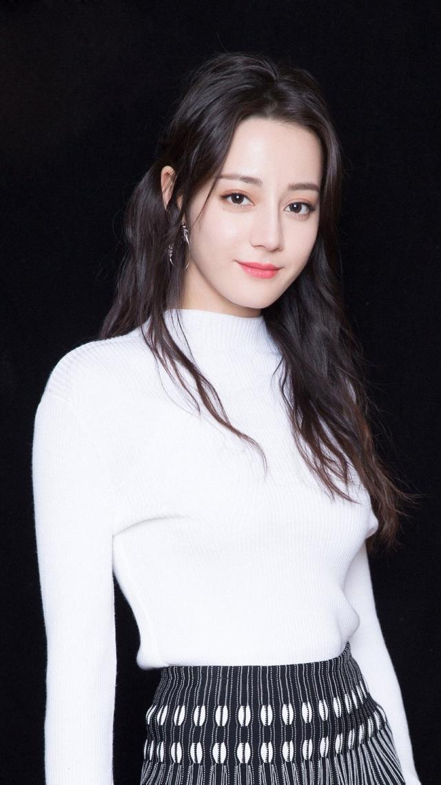 迪丽热巴写真曝光,小姐姐不要太美呀!