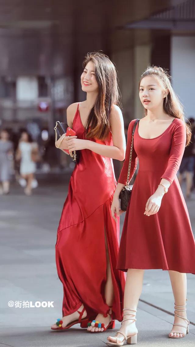 成都街拍:看见这些美女街拍照,只觉得生活原来如此美好.