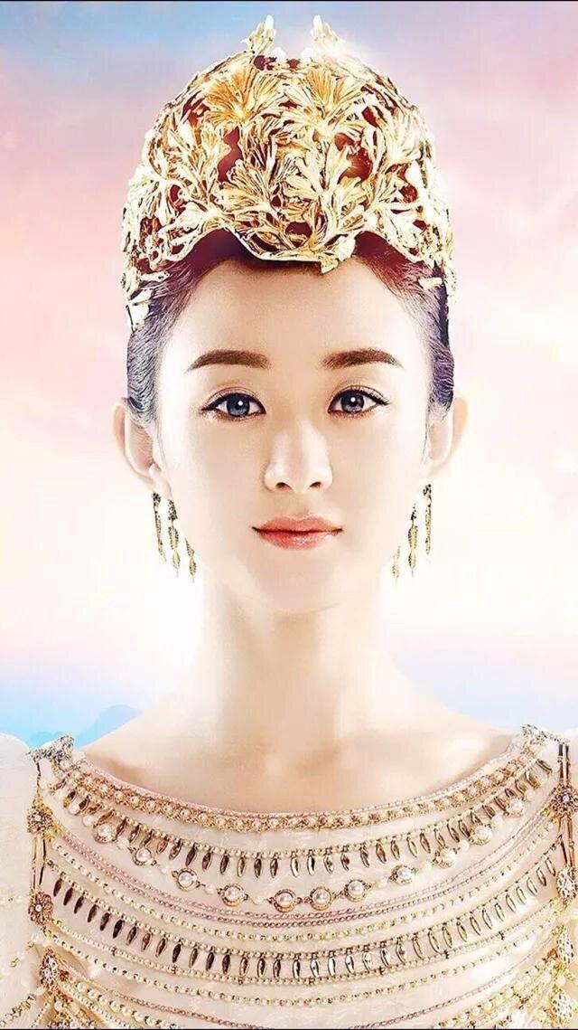 赵丽颖2020年跨年,赵丽颖2020年跨年照片 今年,吴亦凡再度加盟江苏卫视跨年演唱会,他与赵丽颖私下又是很好的