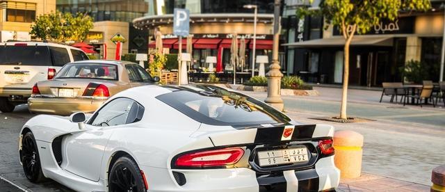 这国度公民比美国富裕却制止女司机上路,女人