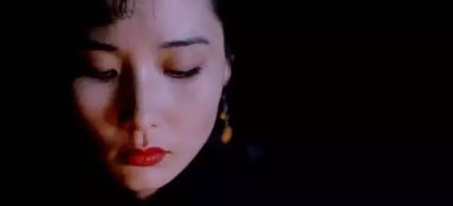 54岁何赛飞年轻美照曝光：一生一世一双人，却有一事遗憾至今