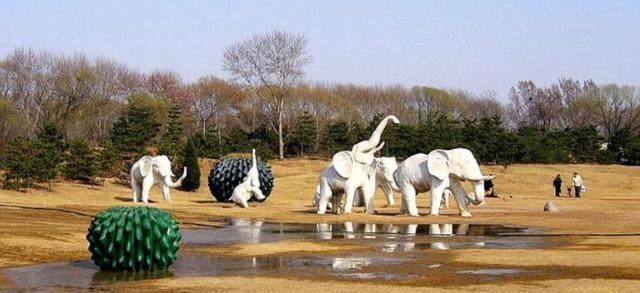 河北省堪称京津走廊明珠的一个地级市,是排名