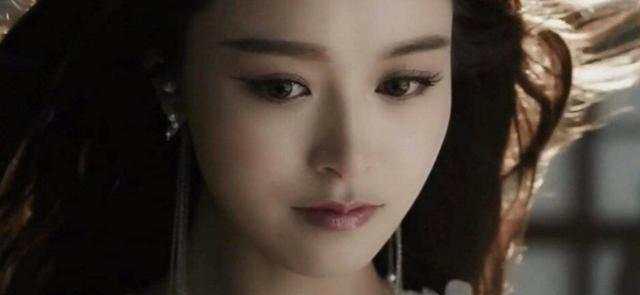 为拍戏,她被黄秋生扇8个巴掌,出场自带光环,还