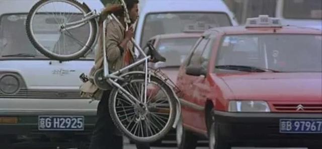 周迅无台词?高圆圆第一部被禁电影,却怀念曾经