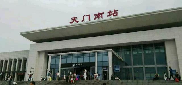 去湖北这两个地方别坐高铁,否则你一定做错地