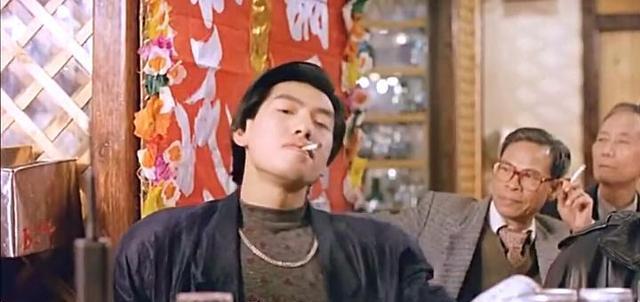 张耀扬掀桌子：有我在没人敢动下筷子，如果有那就砍一顿