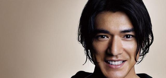 来一组帅出天际的金城武照片,有动图哦