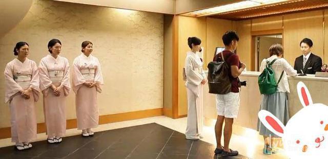 中国游客在日本机场滞留,却被中国网友称之为