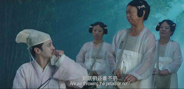 67岁普通大妈, 不会上网, 却被周星驰捧红, 网友: 他无人超越!
