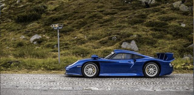 极其罕见的Porsche 911GT1出现于阿尔卑斯山顶的顶级超跑聚会