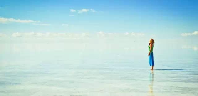 这里有座“天空之镜”，美呆了……世上只有1%的人知道
