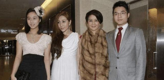 赌王最小女儿18岁坐拥世间荣华富贵, 直言男友标准王思聪不行!