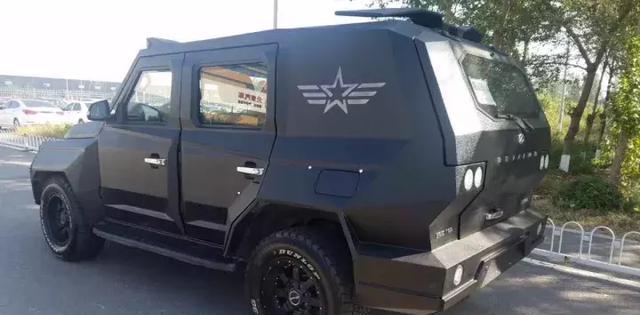 京东公益喊你一键呼叫快递小哥开启旧衣新生