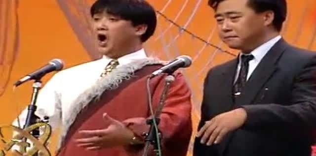 喜剧小品演员洛桑，的天赋是不能复制的，就像一座没法逾越的高峰