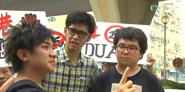 蔡少芬回巢，都救不了飞纸仔的《老表，毕业喇》