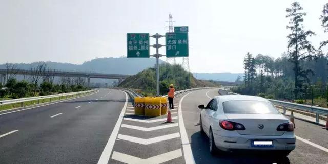 海口约附近人100元3个小时