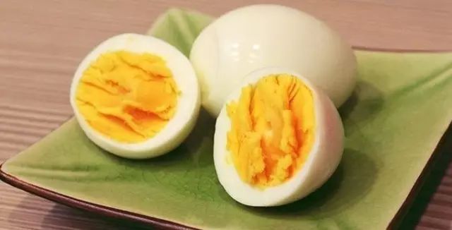 开学前孩子排队配眼镜,哈市医院眼科爆棚